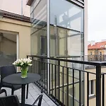 Kinsky Garden And By Dwellfort מלון דירות פראג