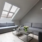 Kinsky Garden And By Dwellfort