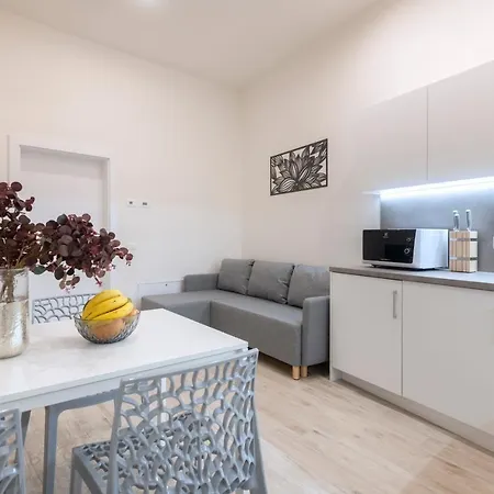 Apartmanhotel Kinsky Garden And By Dwellfort