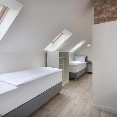 Kinsky Garden And By Dwellfort Aparthotel Praag