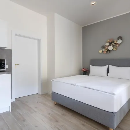 Kinsky Garden And By Dwellfort 4* Prága