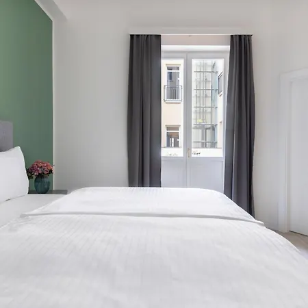 Kinsky Garden And By Dwellfort 4* Praha