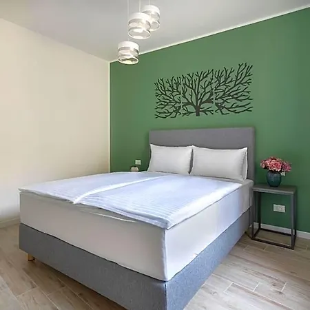 Kinsky Garden And By Dwellfort Apartmanhotel Prága