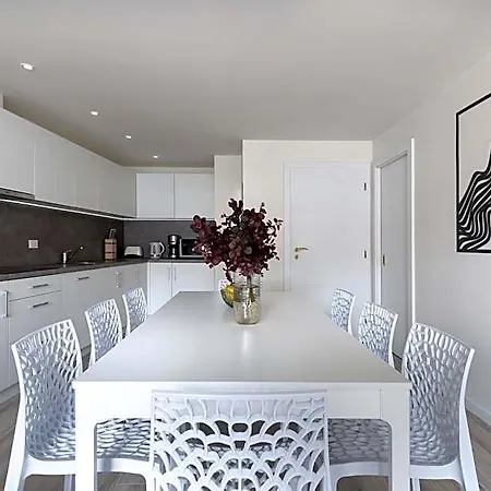 Apartmanhotel Kinsky Garden And By Dwellfort
