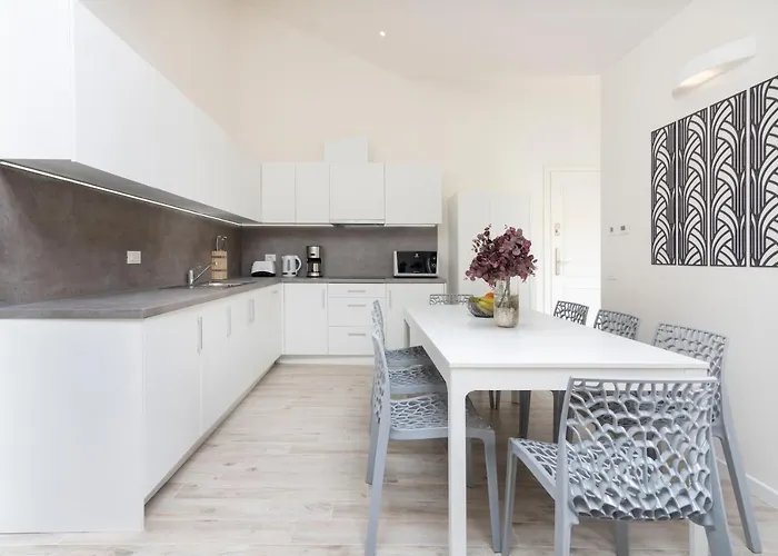 Kinsky Garden And By Dwellfort 4*