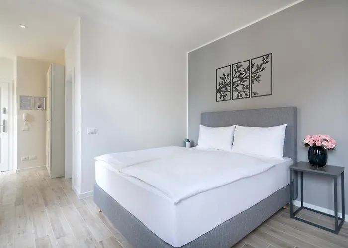 Apartahotel Kinsky Garden And By Dwellfort