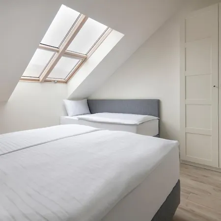 Kinsky Garden And By Dwellfort Apart-hotel 4*