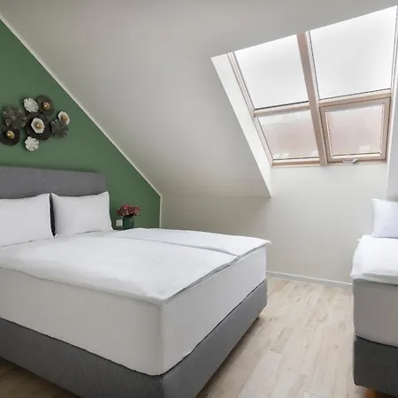 Kinsky Garden And By Dwellfort Appart hôtel