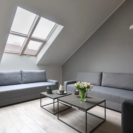 Kinsky Garden And By Dwellfort